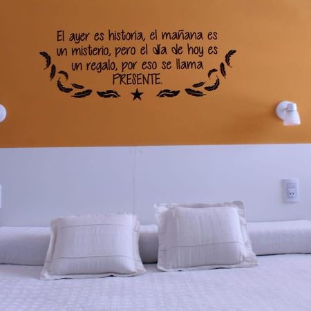Hotel Ychoalay Caz Reconquista Esterno foto